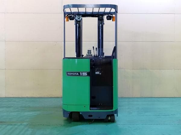 Reach Forklift — Auction (lot 1207-6569378)