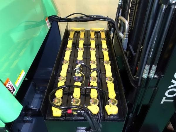 Reach Forklift — Auction (lot 1207-6569378)