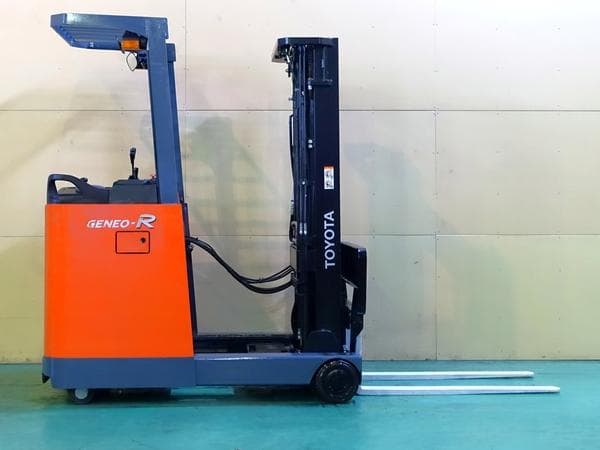 Reach Forklift — Auction (lot 1207-6572029)