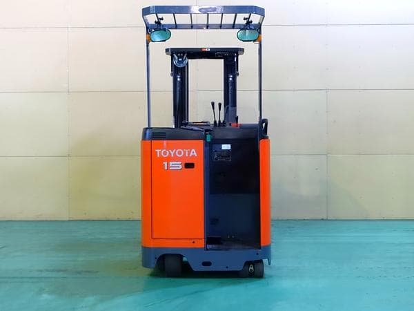 Reach Forklift — Auction (lot 1207-6572029)