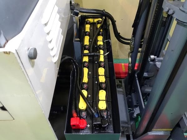 Reach Forklift — Auction (lot 1207-6572376)