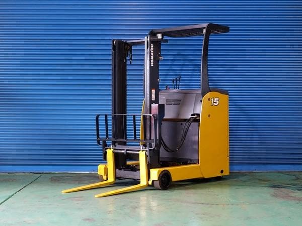 Reach Forklift — Auction (lot 1207-6572905)