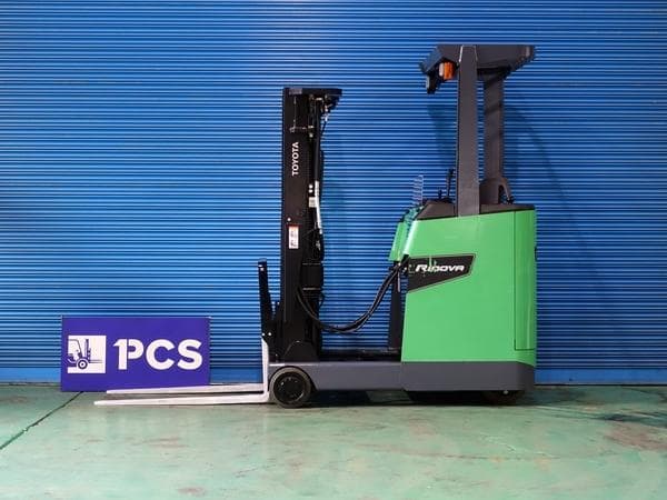 Reach Forklift — Auction (lot 1207-6572906)