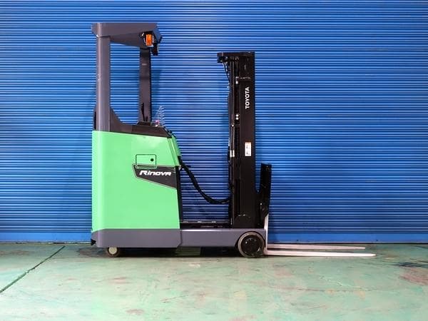 Reach Forklift — Auction (lot 1207-6572906)