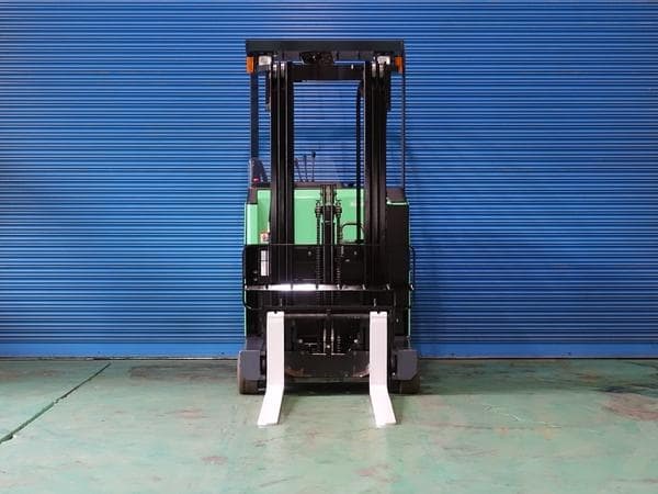 Reach Forklift — Auction (lot 1207-6572906)