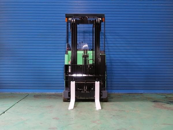 Reach Forklift — Auction (lot 1207-6572925)