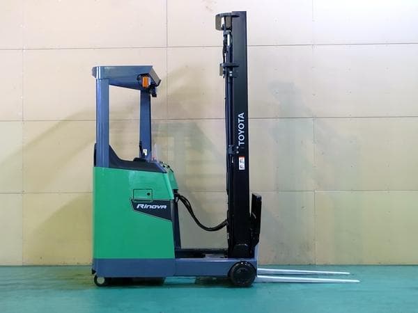 Reach Forklift — Auction (lot 1207-6581072)
