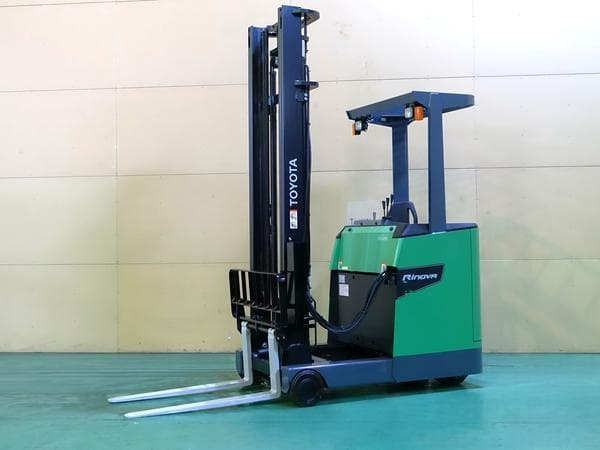 Reach Forklift — Auction (lot 1207-6581072)