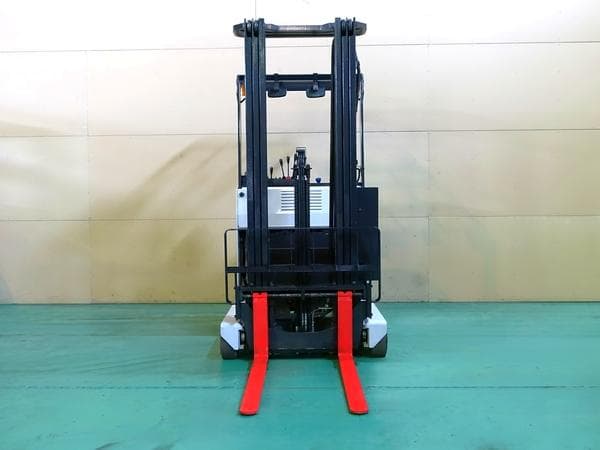 Reach Forklift — Auction (lot 1207-6581984)