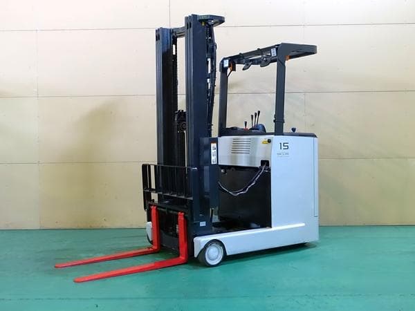 Reach Forklift — Auction (lot 1207-6581984)