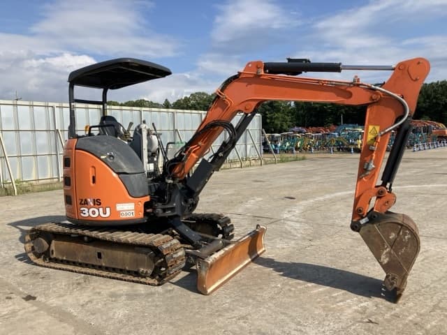 MINI EXCAVATOR — Auction (lot 8451-1)