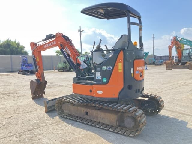 MINI EXCAVATOR — Auction (lot 8451-1)