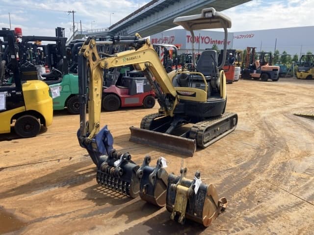 MINI EXCAVATOR — Auction (lot 8451-10009)