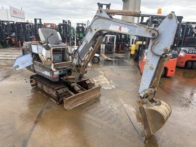 MINI EXCAVATOR — Auction (lot 8451-10015)