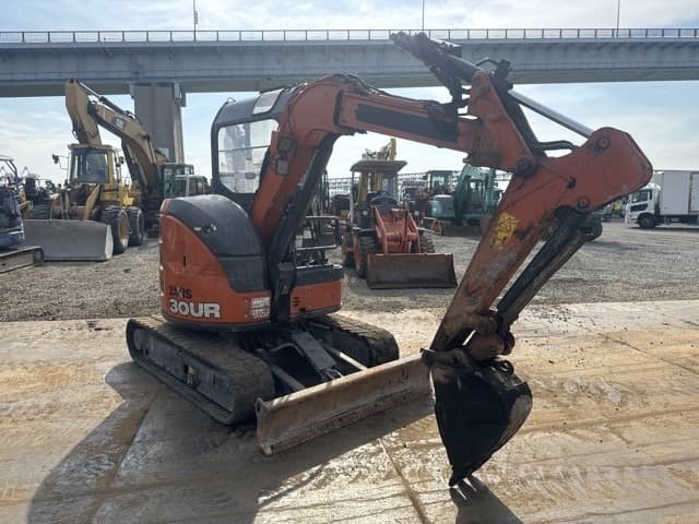MINI EXCAVATOR — Auction (lot 8451-10017)