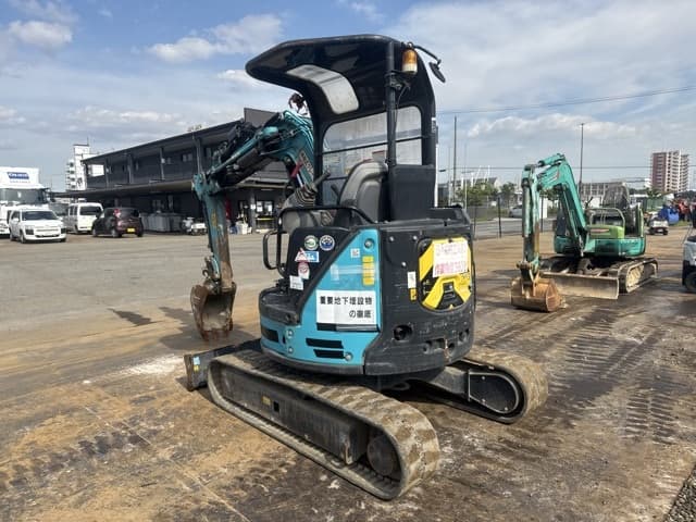 MINI EXCAVATOR — Auction (lot 8451-10018)