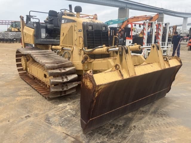 Bulldozer — Auction (lot 8451-10022)