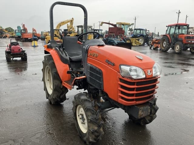 Tractor — Auction (lot 8451-1010)