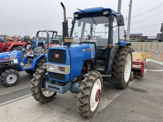 Tractor — Auction (lot 8451-1019)