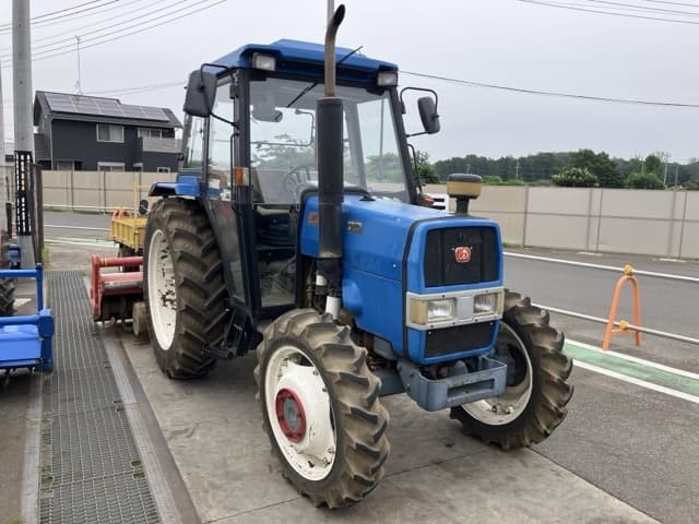 Tractor — Auction (lot 8451-1019)