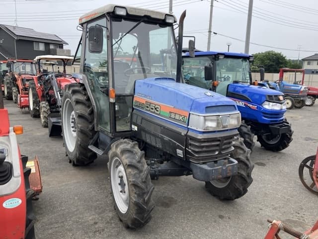 Tractor — Auction (lot 8451-1020)