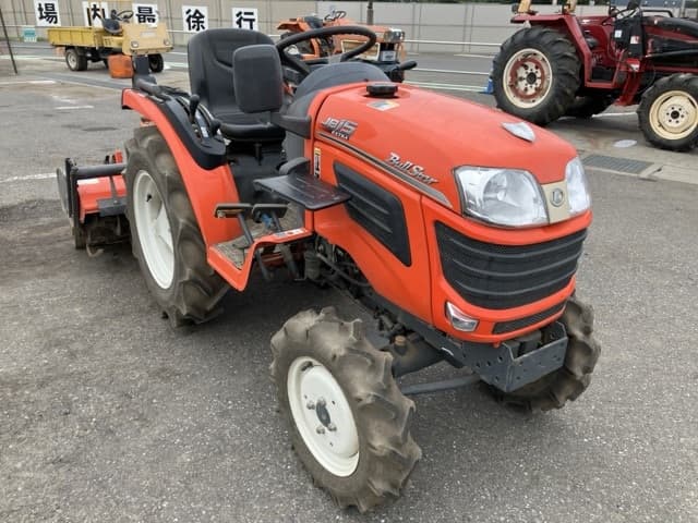 Tractor — Auction (lot 8451-1022)
