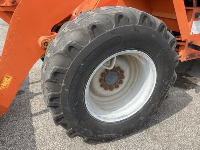 WHEEL LOADER — Auction (lot 8451-103)