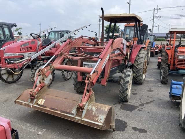 Tractor — Auction (lot 8451-1033)