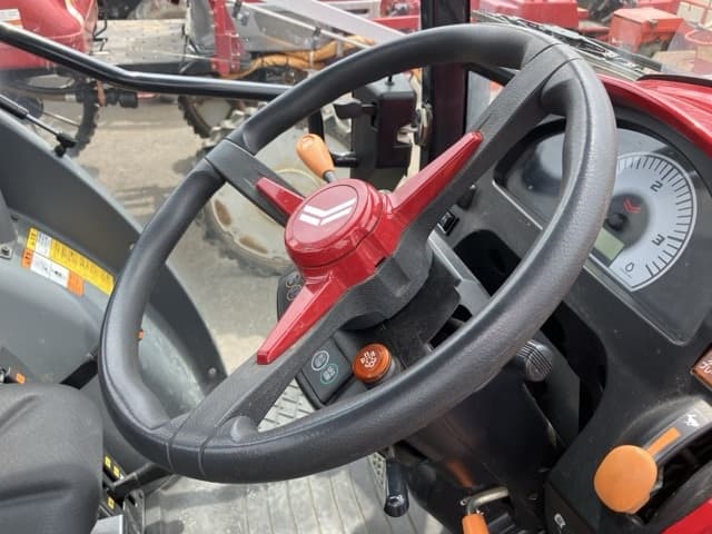 Tractor — Auction (lot 8451-1034)