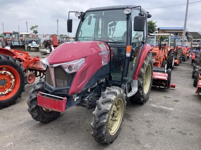 Tractor — Auction (lot 8451-1035)
