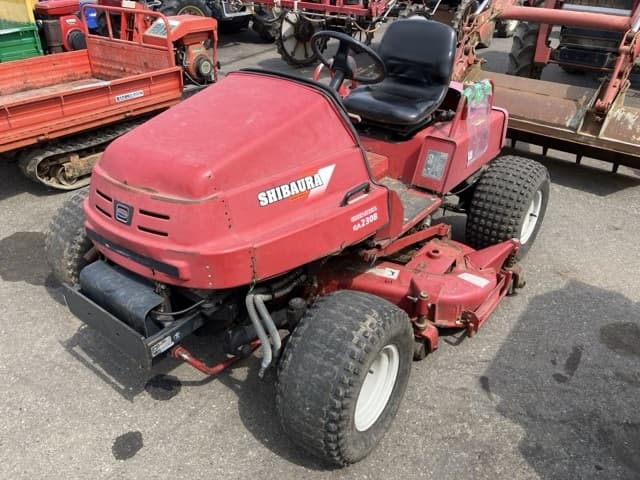 LAWN MOWER — Auction (lot 8451-1039)