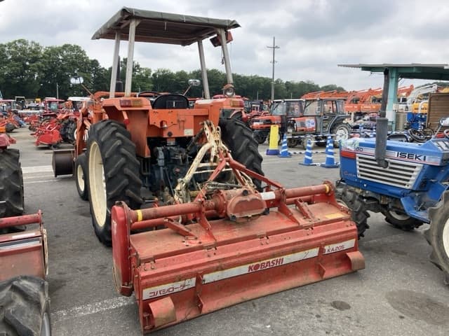 Tractor — Auction (lot 8451-1043)