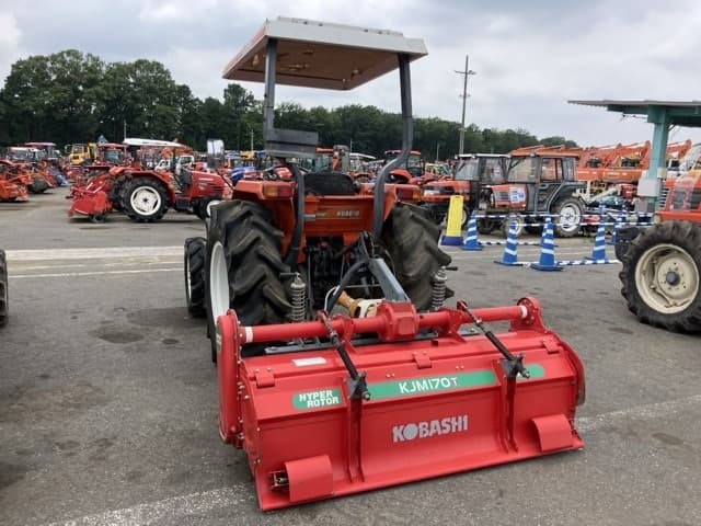 Tractor — Auction (lot 8451-1045)