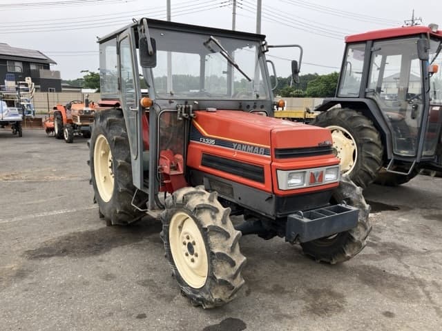 Tractor — Auction (lot 8451-1046)