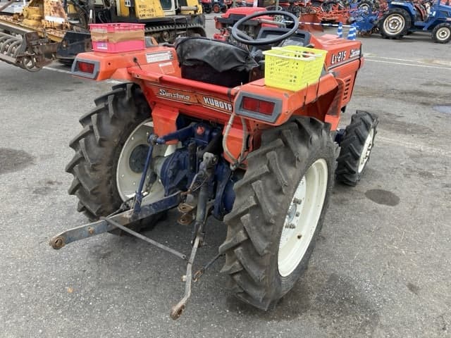 Tractor — Auction (lot 8451-1047)