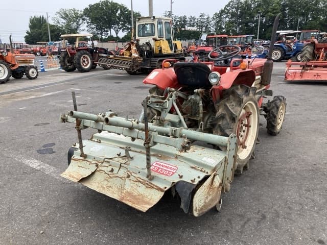 Tractor — Auction (lot 8451-1049)