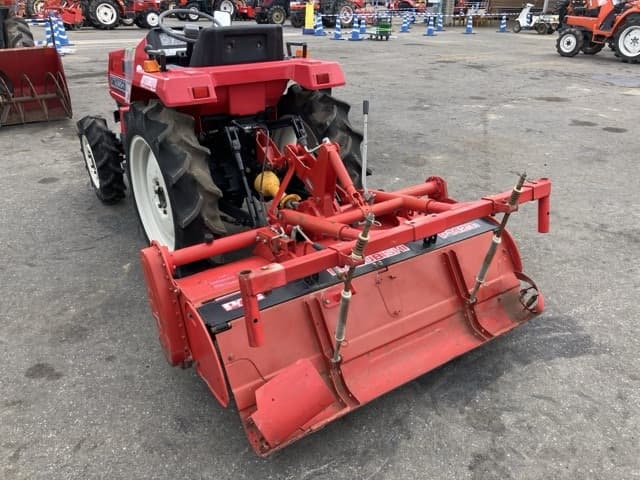 Tractor — Auction (lot 8451-1054)