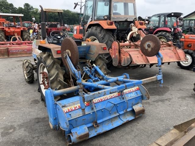 Tractor — Auction (lot 8451-1058)