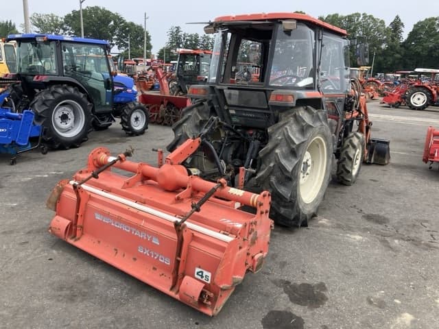 Tractor — Auction (lot 8451-1060)