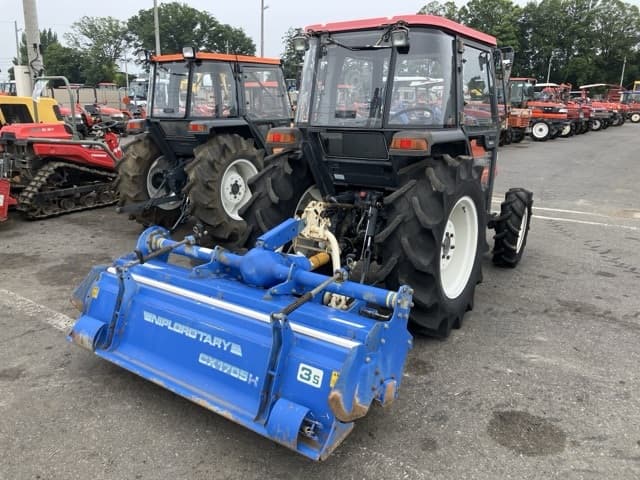 Tractor — Auction (lot 8451-1061)