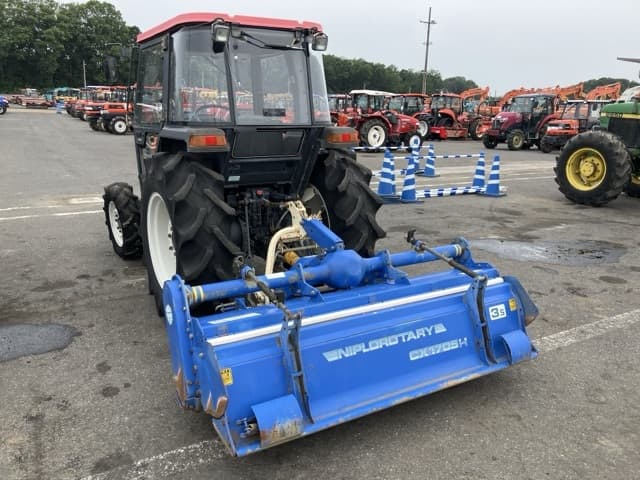 Tractor — Auction (lot 8451-1061)