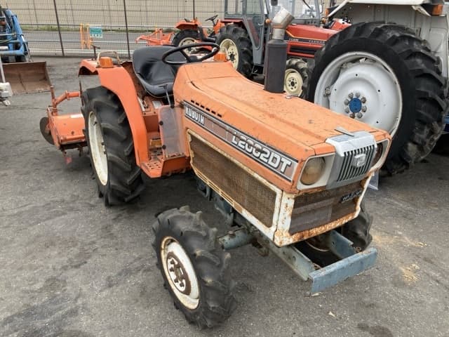 Tractor — Auction (lot 8451-1065)
