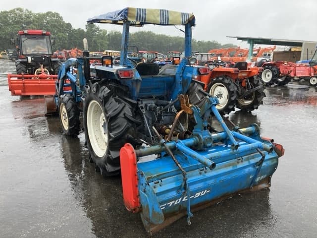 Tractor — Auction (lot 8451-1066)