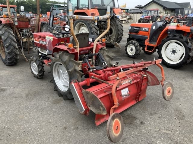 Tractor — Auction (lot 8451-1073)
