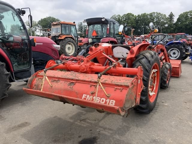 Tractor — Auction (lot 8451-1074)