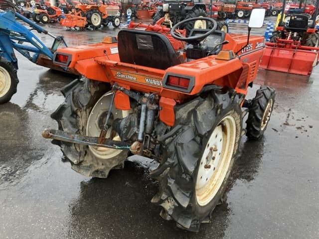 Tractor — Auction (lot 8451-1075)