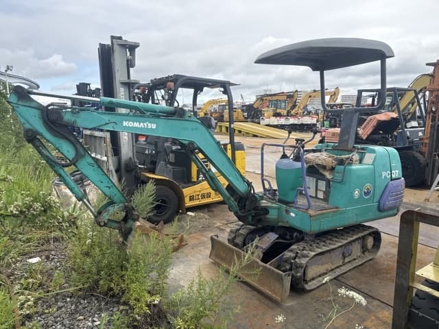 MINI EXCAVATOR — Auction (lot 8451-10801)