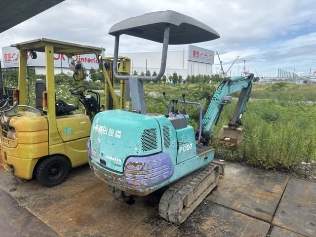 MINI EXCAVATOR — Auction (lot 8451-10801)