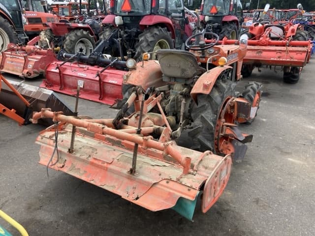 Tractor — Auction (lot 8451-1081)