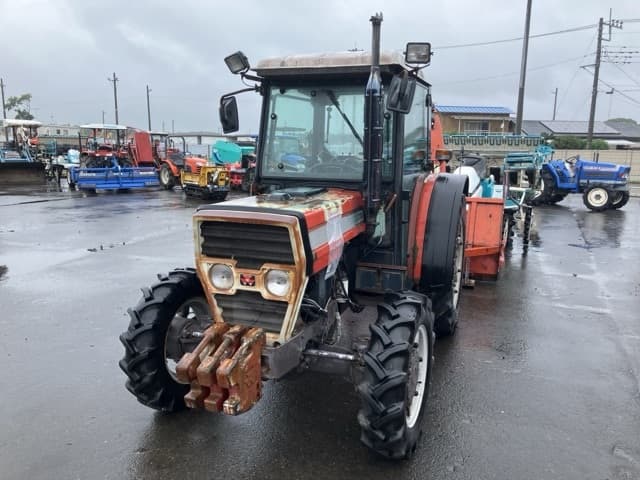 Tractor — Auction (lot 8451-1083)